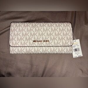 Michael kors ladies large tri-fold wallet